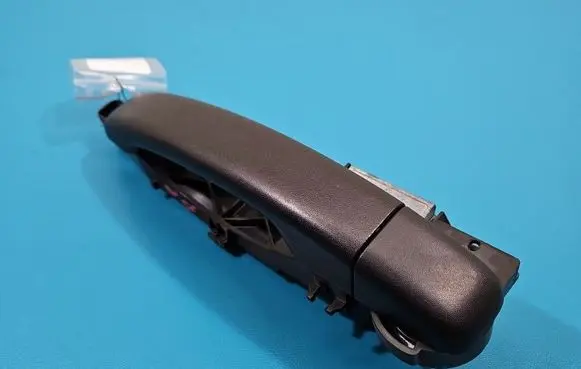 Opel Movano B Front door exterior handle 806064162R IMPRK1534667