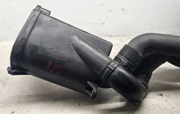 Audi A2 Air filter box 8Z0129607C