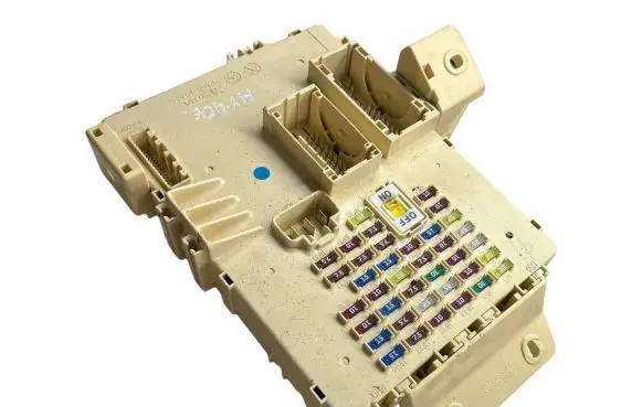Hyundai i40 Fuse module 919503Z011