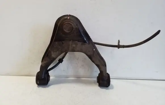 Mitsubishi L200 Front lower control arm/wishbone
