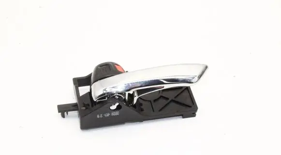 Suzuki SX4 S-Cross Front door interior handle 
