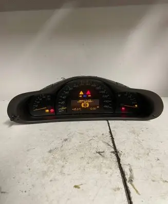 Mercedes-Benz C W203 Speedometer (instrument cluster) A2035404511