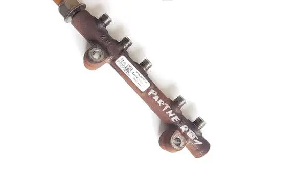 Peugeot Partner III Fuel main line pipe 9824940080