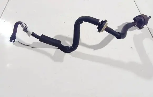 Mazda CX-7 Engine coolant pipe/hose
