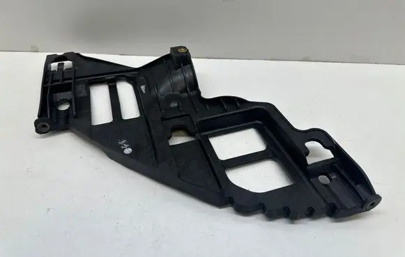 Headlight/headlamp mounting bracket