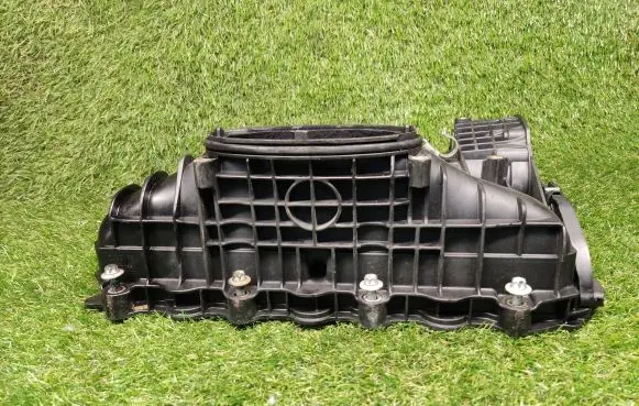Mercedes-Benz C W204 Intake manifold A6510900037