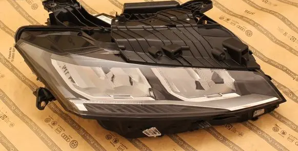 Peugeot 308 Headlight/headlamp 98491162