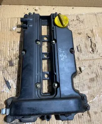 Opel Corsa D Rocker cam cover 55351461