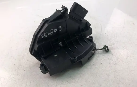 Volvo S60 Rear door lock 31301746