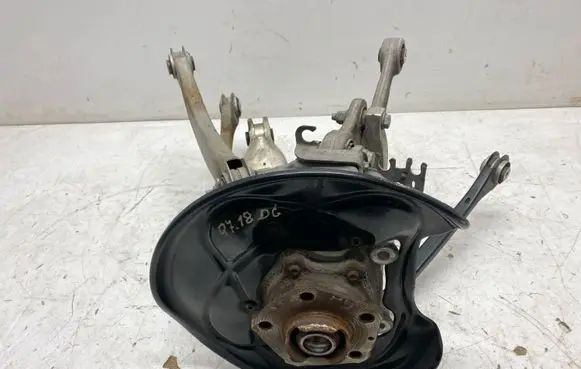 Audi Q7 4M Rear wheel hub spindle/knuckle 4M0505460C 4M0505311J 4M0505425D