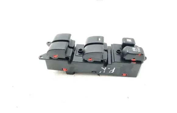 Mitsubishi Lancer VIII Electric window control switch 8608A058