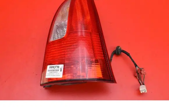 Mazda Premacy Rear/tail lights 220-61908
