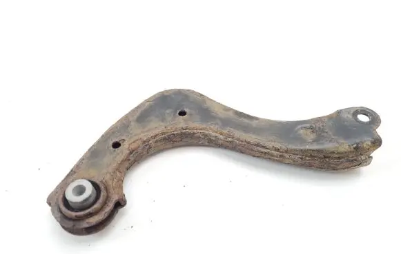 Rear control arm