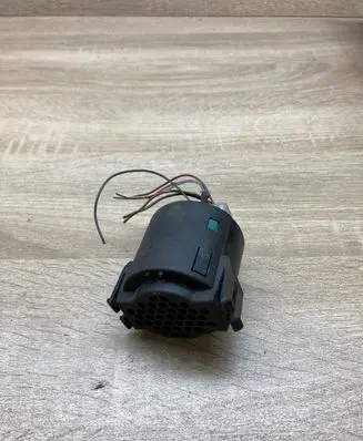 BMW 5 E39 Parking PDC sensor speaker 8360995