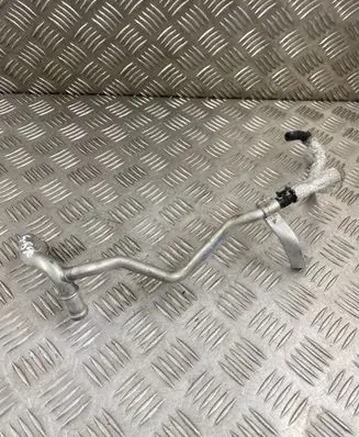 Volkswagen Touareg III Engine coolant pipe/hose 059121085L