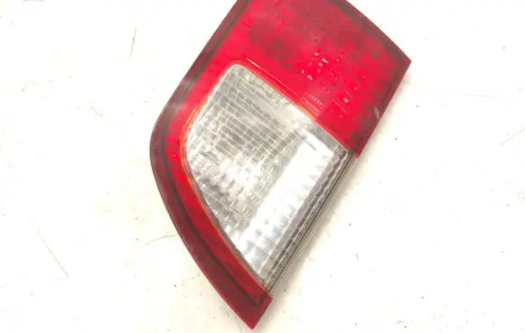 SsangYong Kyron Tailgate rear/tail lights 83602091