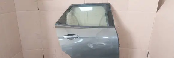 Peugeot 3008 II Rear door