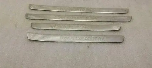 Mercedes-Benz S W222 Front door trim (molding) A2226807835