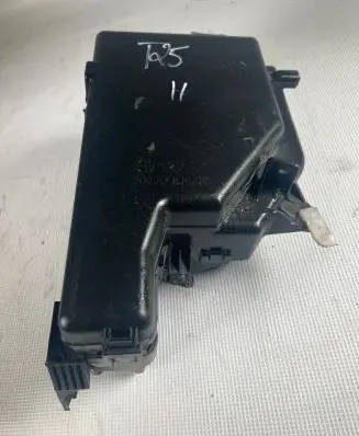Toyota Prius (XW20) Fuse module