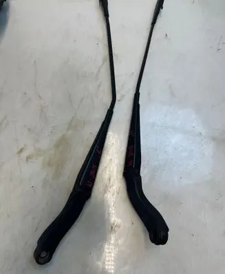 Renault Laguna II Front wiper blade arm 765