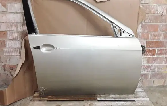Alfa Romeo 156 Front door 235A