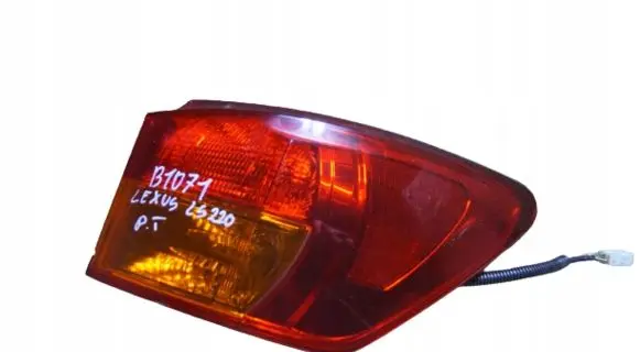 Lexus IS 220D-250-350 Rear/tail lights
