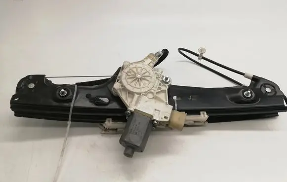 BMW 3 E90 E91 Front door electric window regulator 0130822226