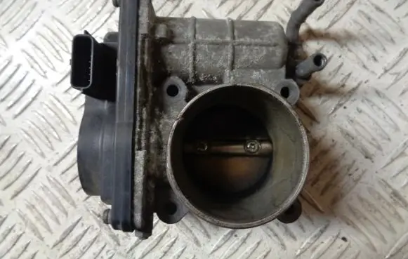 Nissan Qashqai+2 Throttle valve 52601 G8Z04