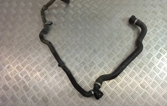 BMW X1 F48 F49 Engine coolant pipe/hose 7617363
