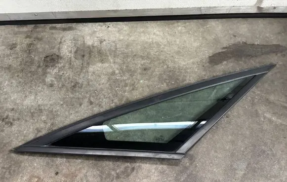 Ford S-MAX Rear side window EM2BR29711