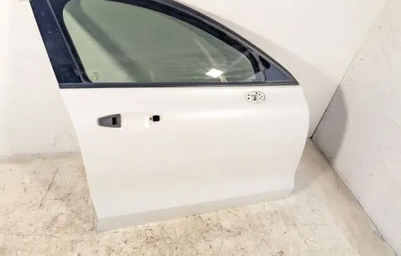 Volvo V60 Front door