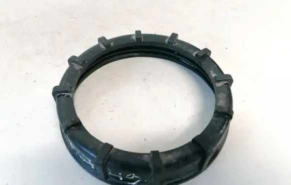 Audi TT Mk1 In tank fuel pump screw locking ring/nut 321201375a