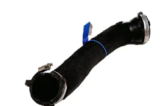 Intercooler hose/pipe