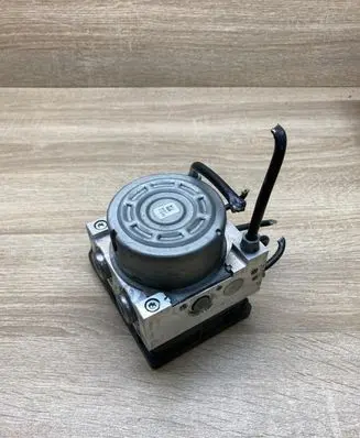 BMW 1 F20 F21 ABS Pump 6870912 6870418