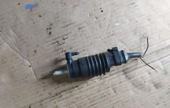Renault Espace III Windscreen/windshield washer pump 7700802336 90068