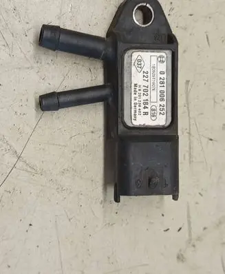 Nissan Qashqai+2 Exhaust gas pressure sensor 0281006252 180525T1607E 227702184R