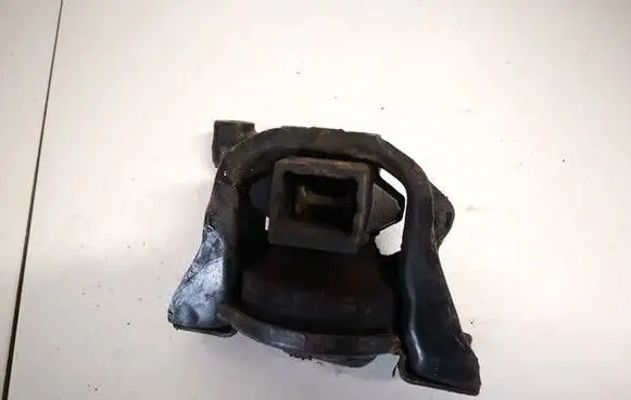 Citroen C3 Engine mount bracket 9671185380