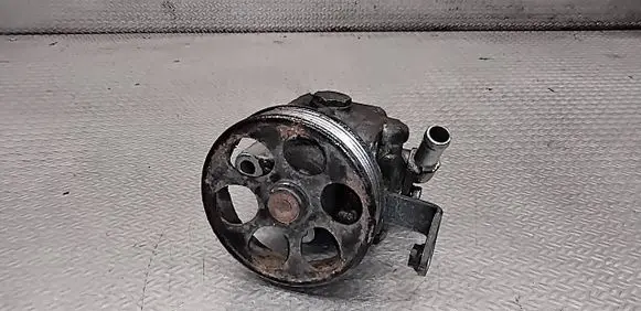 Subaru Impreza III Power steering pump