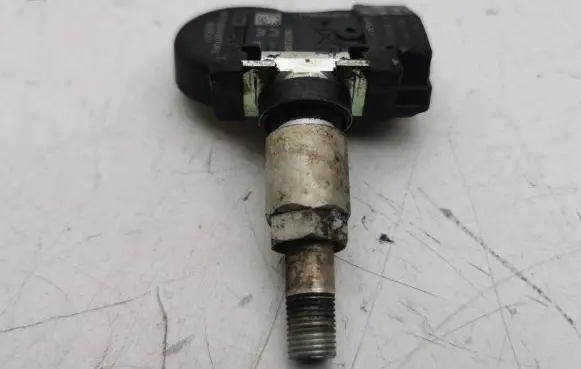 Mitsubishi Outlander Tire pressure sensor 42150C477