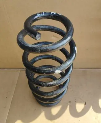Toyota Avensis T270 Rear coil spring