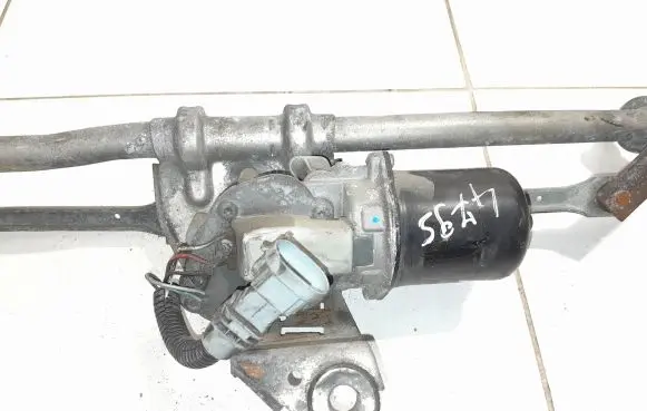 Iveco Daily 35.8 - 9 Wiper motor NOCODE