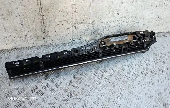 Audi A4 S4 B9 Dash center air vent grill 8W1820902E