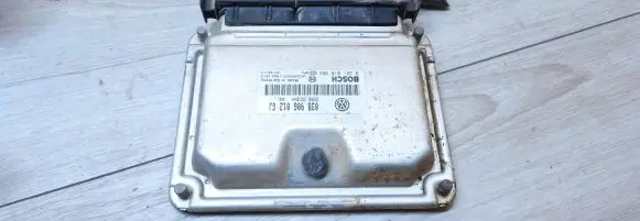 Skoda Fabia Mk1 (6Y) Engine control unit/module 038906012GJ 0281010965