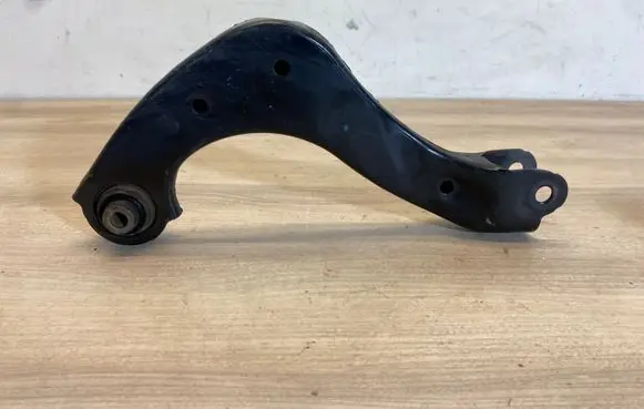 Toyota RAV 4 (XA50) Rear upper control arm/wishbone