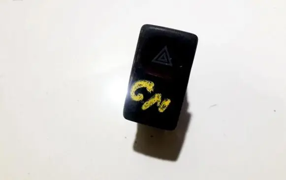 Volkswagen Jetta II Hazard light switch mr83dot sae-qc82