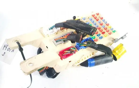 Hyundai Santa Fe Fuse box set ak6546 07072n