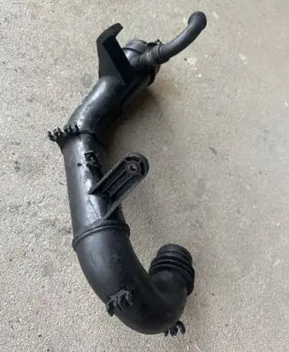 Intercooler hose/pipe
