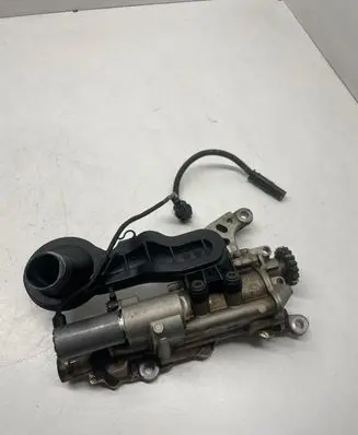 BMW 5 F10 F11 Oil pump 7307100536 168048 730710