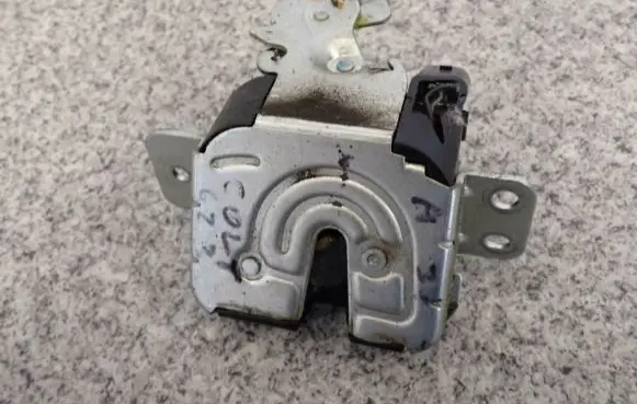 Mitsubishi Colt Tailgate/trunk/boot lock/catch/latch