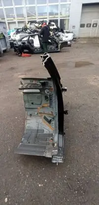 Volvo C40 Front quarter panel 32405117
